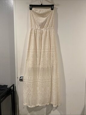 Strapless Lace Maxi Dress in Cream